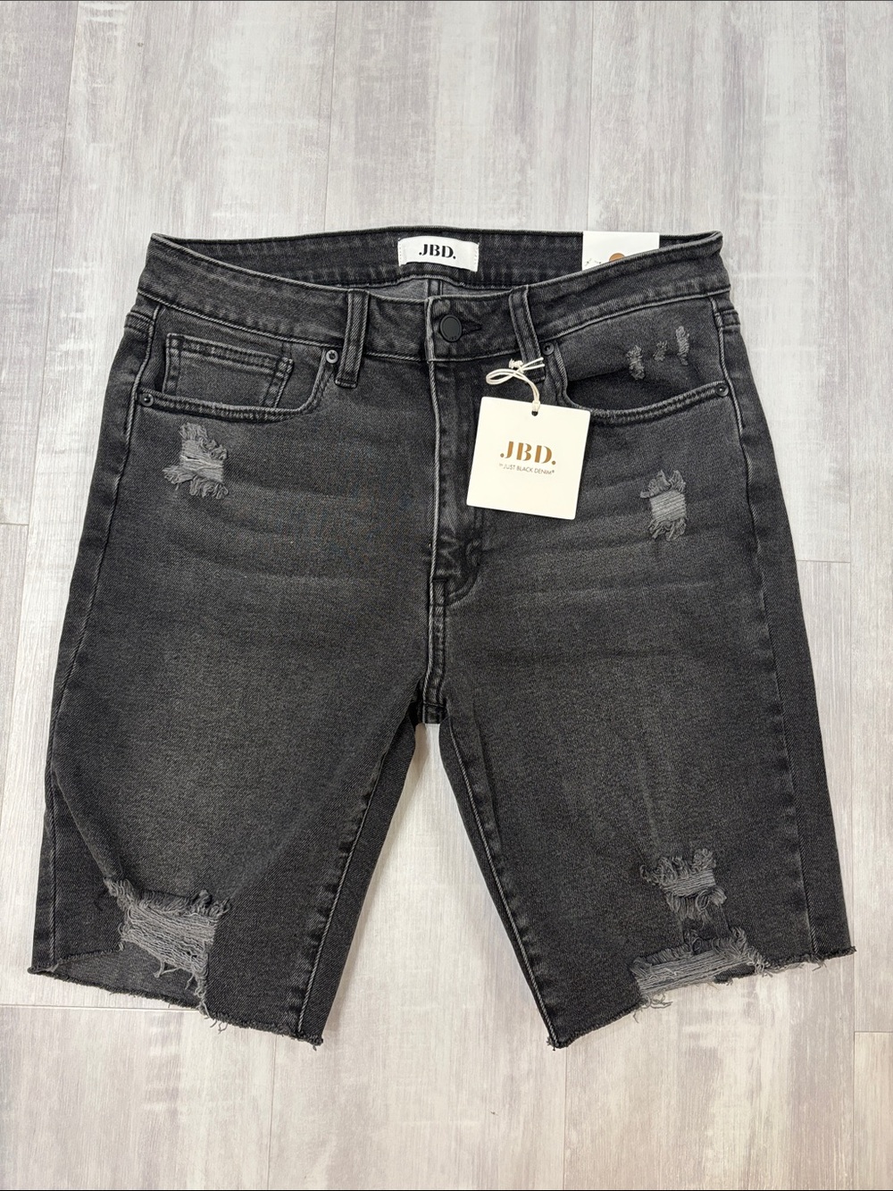 J.B.D. Just Black Denim Black Distressed Mid-Rise Denim Bermuda Shorts Large NWT